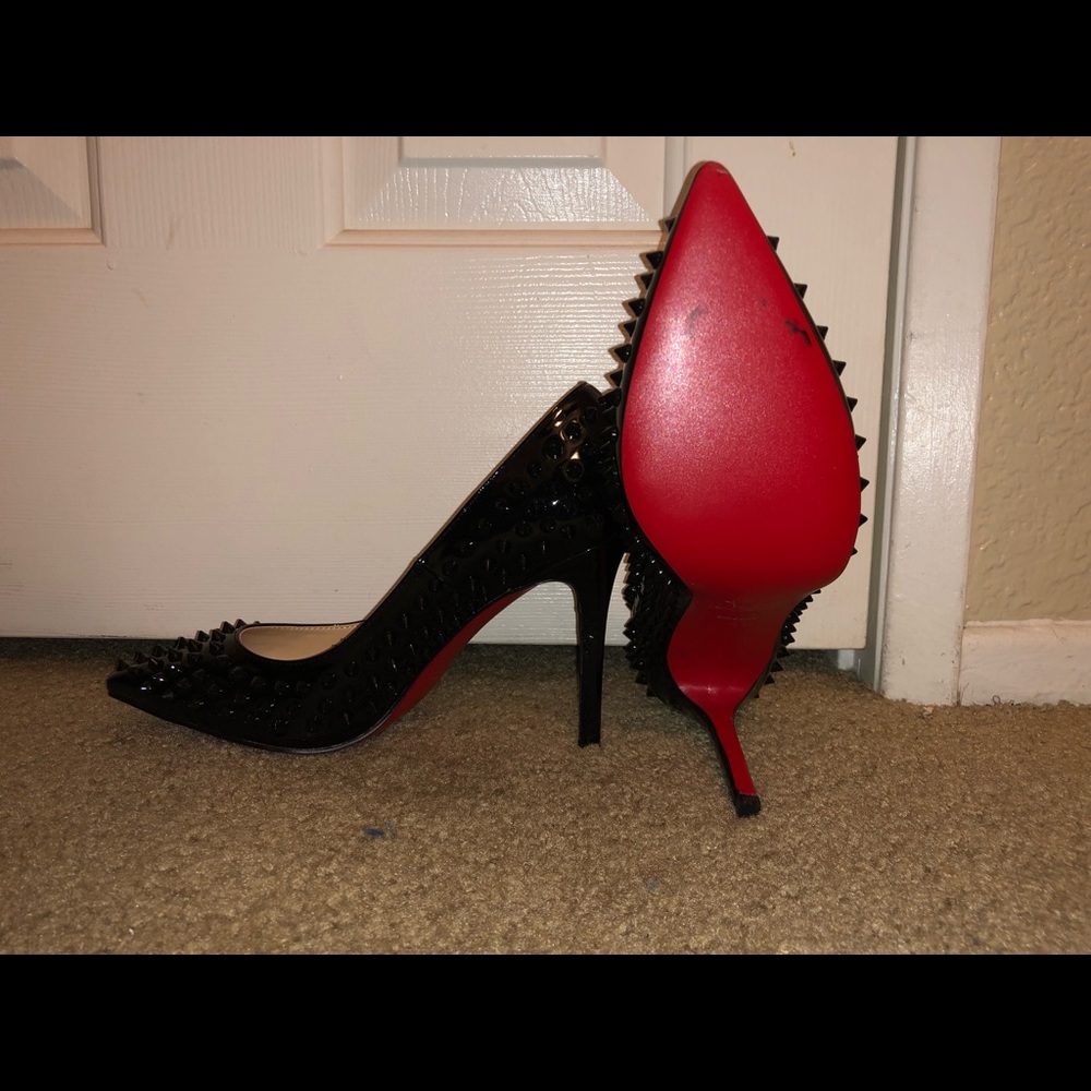 Louis Vuitton studded heels - Picture 3 of 3